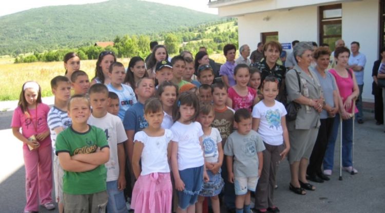 Žele nastavu po srpskom programu