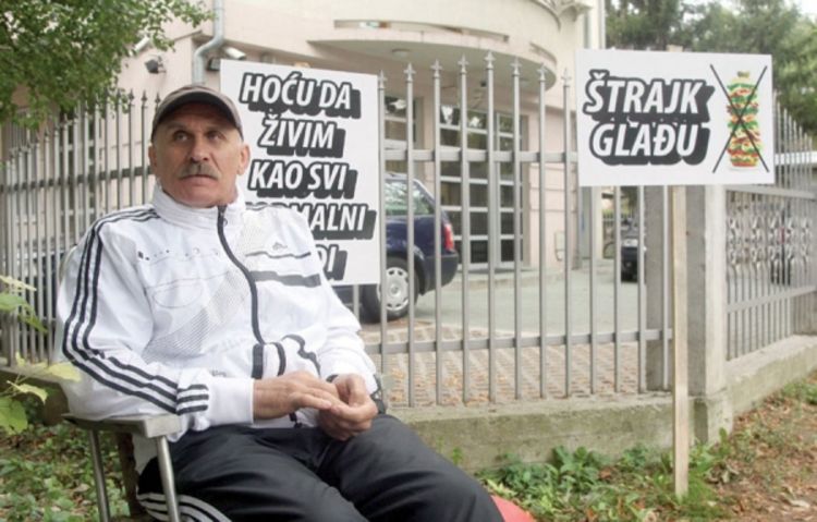 Andan se vratio i nastavio štrajk glađu 