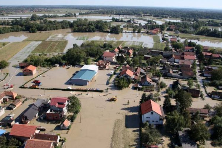 Spas od poplave na krovu kuće