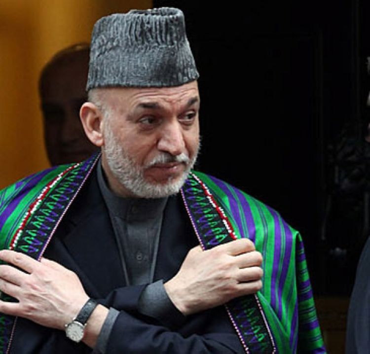 Karzai zaplakao apelujući za mir