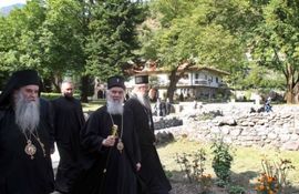 Počelo uvođenje u tron srpskog patrijarha