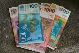 Od dinara gori samo venecuelanski bolivar