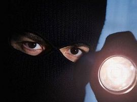 Opljkačkan kombi agencije za zaštitu