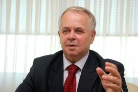 Omer Branković: Probleme izbjeglih trajno riješiti do 2014.