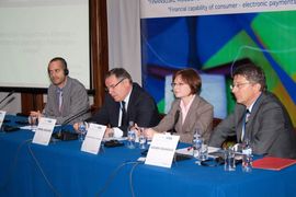 "Plastika" uglavnom za dizanje gotovine