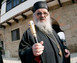 Crkvi prijeti "kosovski raskol"