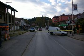 Ispucao okvir metaka prema rođaku