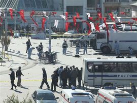 Bombaš u Instambulu ranio 22 lica