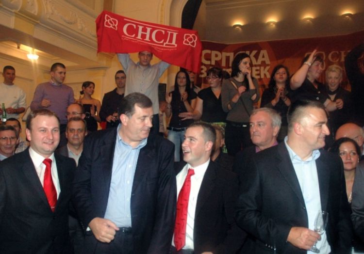 Pobijedili Dodik i SNSD