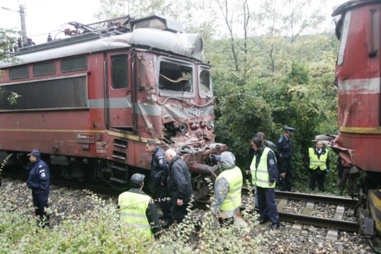 U sudaru vozova 22 povrijeđenih