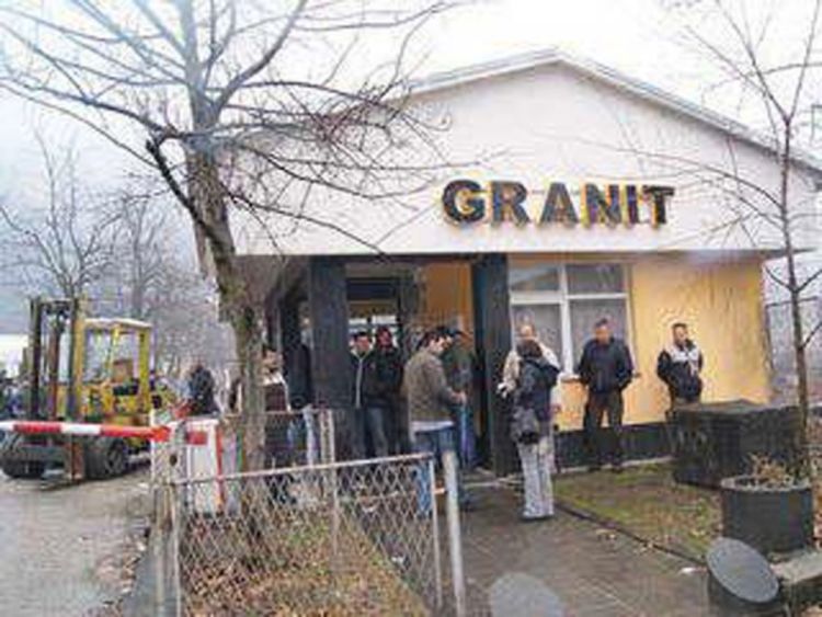 Opsadno stanje u „Granitu“, 17 uhapšenih, 30 povrijeđenih