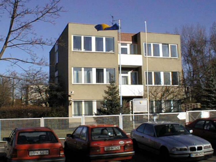 Za tri ambasade skoro pet miliona KM