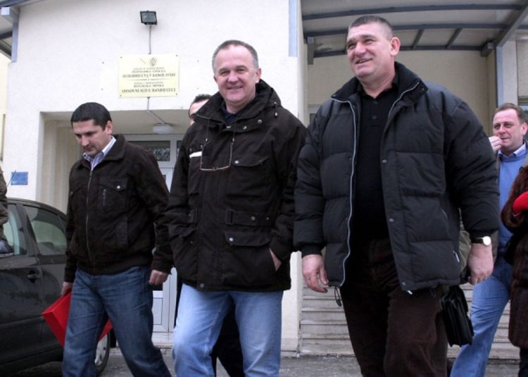 Škobo napustio Čavića