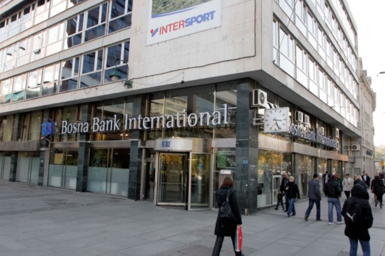 Rumuni izvarali službenike banaka