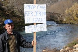 Rat za izvor Sane