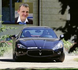 Češki ministar saobraćaja zbog prekršaja ostao bez dozvole