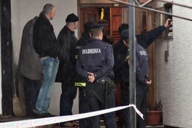 Oca i sina ubila struja