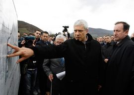 Tadić: Dodatno oporezovati najveće bogataše 
