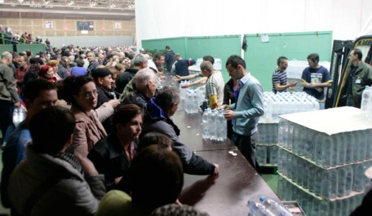 Nezakonito prodavali vodu za Torabijeve seanse
