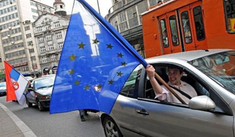 Srbija napredovala u demokratizaciji politike