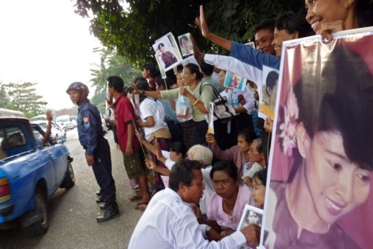 Oslobođena Aung San Su Ći