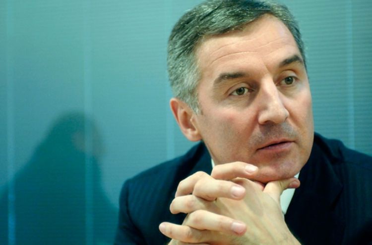 Đukanović odlazi iz vlade, ali ostaje lider DPS-a