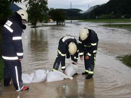 Il' je snijeg, il' su poplave