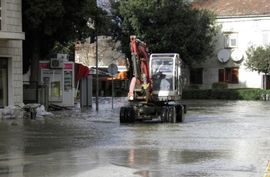 U Lici odsječena sela, Hrvatska Kostajnica u opasnosti