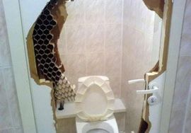 Zaglavljena u kupatilu tri sedmice