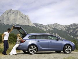 Opel astra sports turer