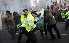 Nemiri u Londonu zbog povećanja školarina (video)