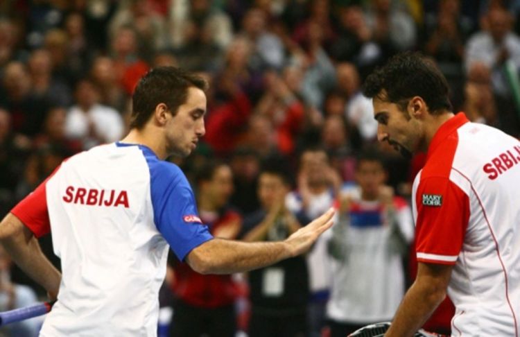 Francuska povela protiv Srbije sa 2:1 u finalu Dejvis kupa