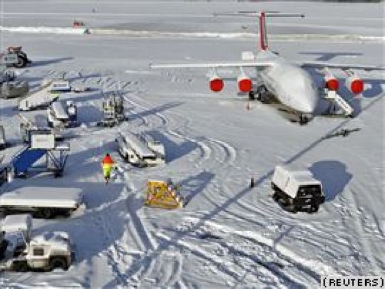Otežan avio i železnički saobraćaj