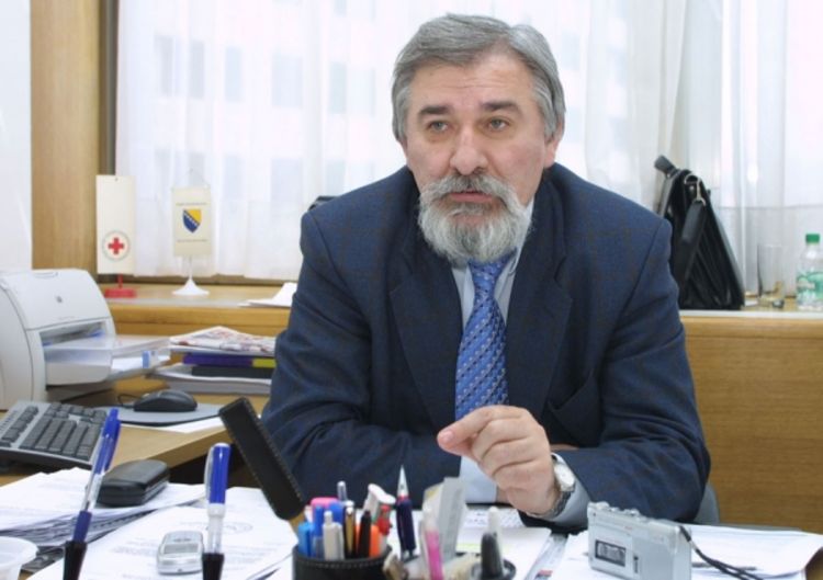 Nagradić napustio PDP