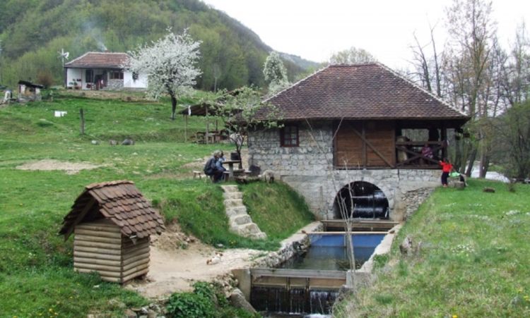 Seoski turizam bez domaćina
