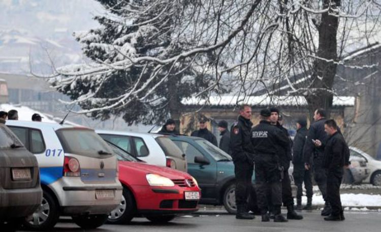 Među uhapšenima i policajci i političari
