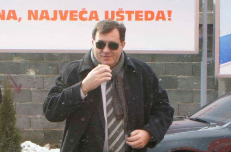 Dodik: Tužbama se pokušava napraviti još jedan problem