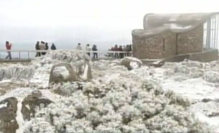U Tasmaniji pao snijeg kad mu vrijeme nije (video)