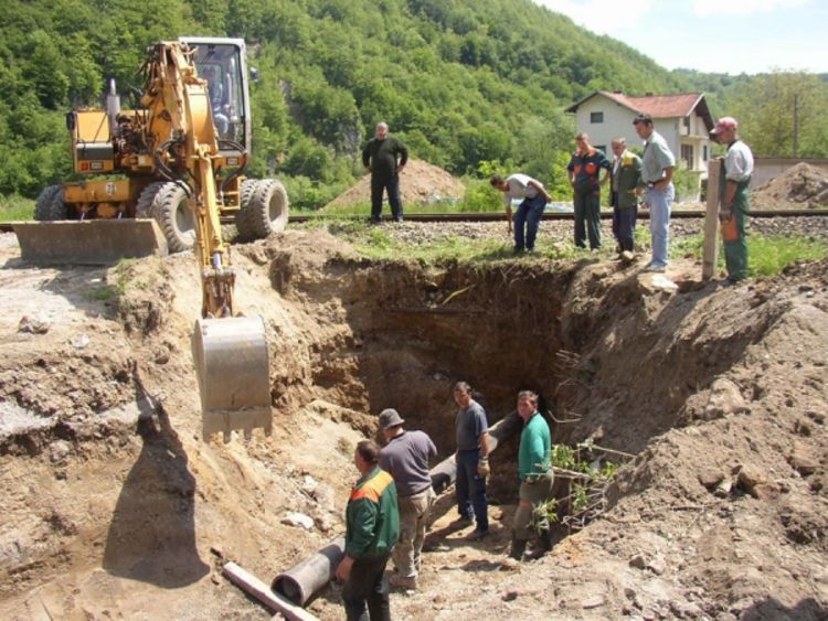 Opštine preuzimaju gubitaše