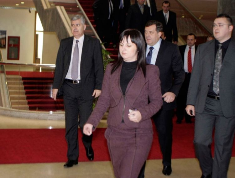 Poziv SDA i SDP-u da spriječe krizu u BiH