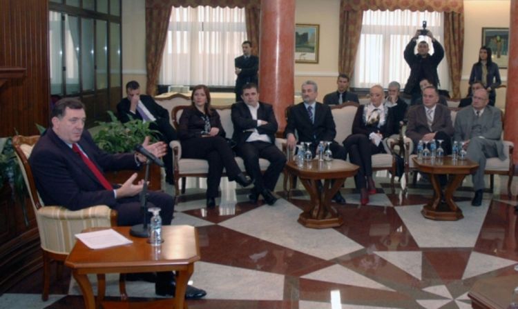 Dodik: RS tuži Ešdauna zbog razgradnje Dejtona