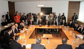 Parlamentarne većine još nema na vidiku