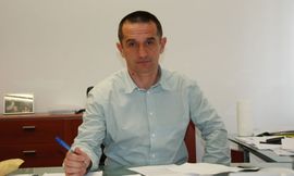 Pijani ministar napao policajca