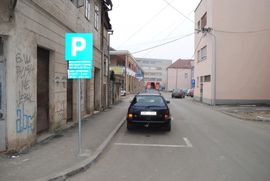Predsjednik MZ nasrnuo na komunalnog policajca