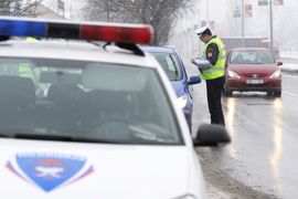 Sto­ti­ne pi­ja­nih vo­za­ča za vo­la­nom 