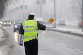 Građani prijavili stotine policajaca
