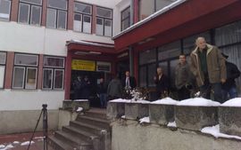 Sjednica parlamenta u Rudom: Prvo jaja, pa bomba