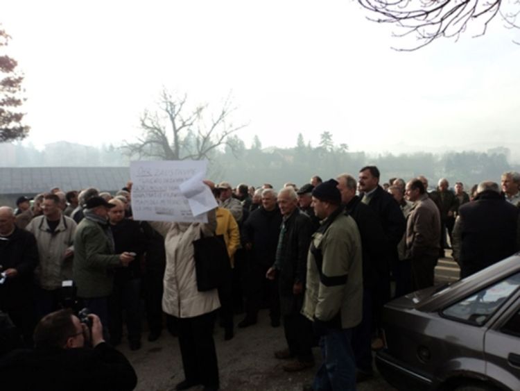  Protestovali nekadašnji radnici "Krivaje"
