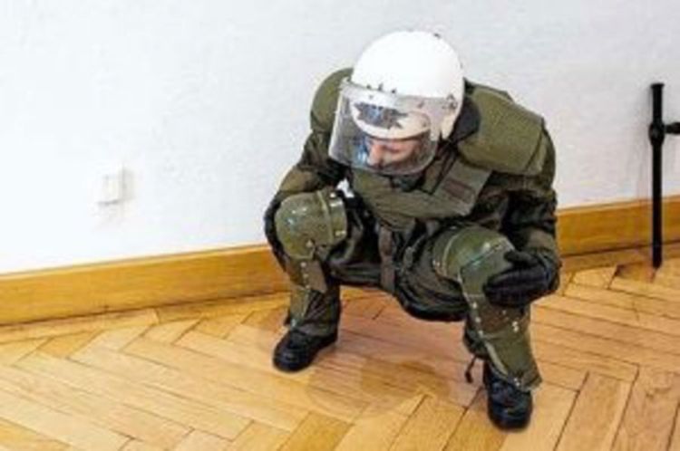 Policajka koja mokri izazvala haos u Njemačkoj