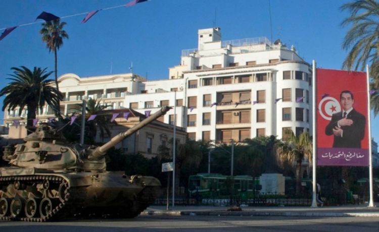 Turisti napuštaju Tunis